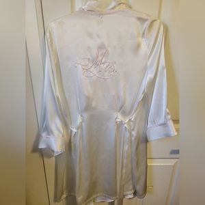 Mrs Santin Wrap Bridal Robe